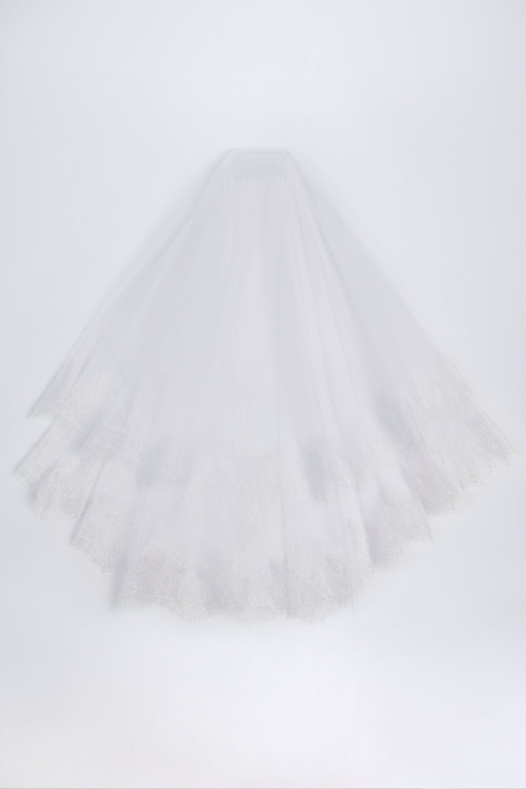 Lace-Trim Veil in White